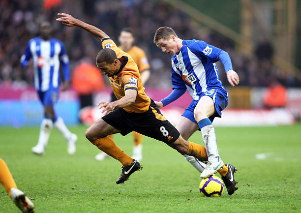 这使得特狮 这使得特狮