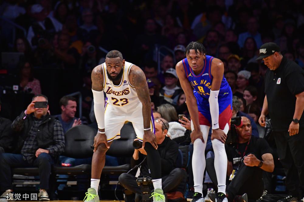 一位运动员 一位运动员