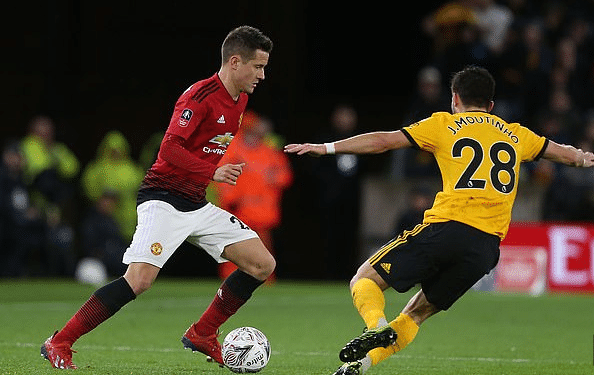 股怀旧与革 股怀旧与革